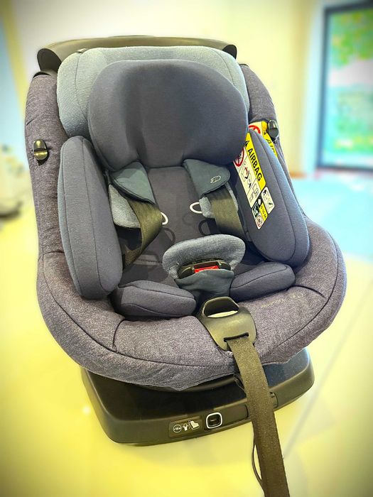 Cadeira Auto Bébé Confort AxissFix Plus -  COMO NOVA!