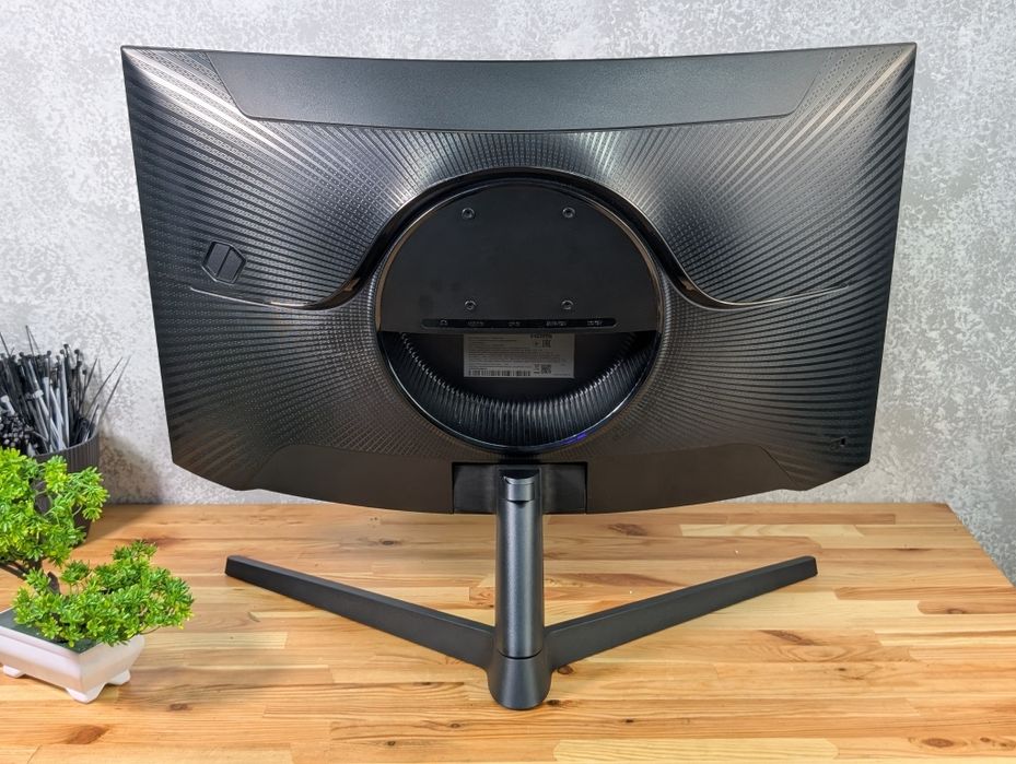 Монітор SAMSUNG ODYSSEY G5 27* QHD 2K / Стан чудовий