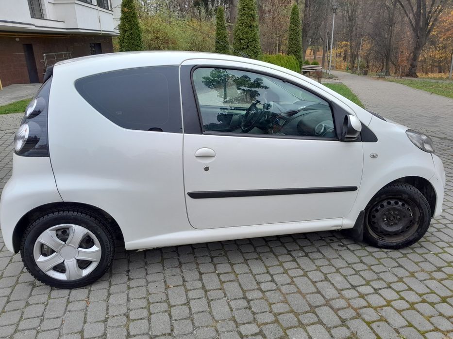 Продам Citroen c1 2010
