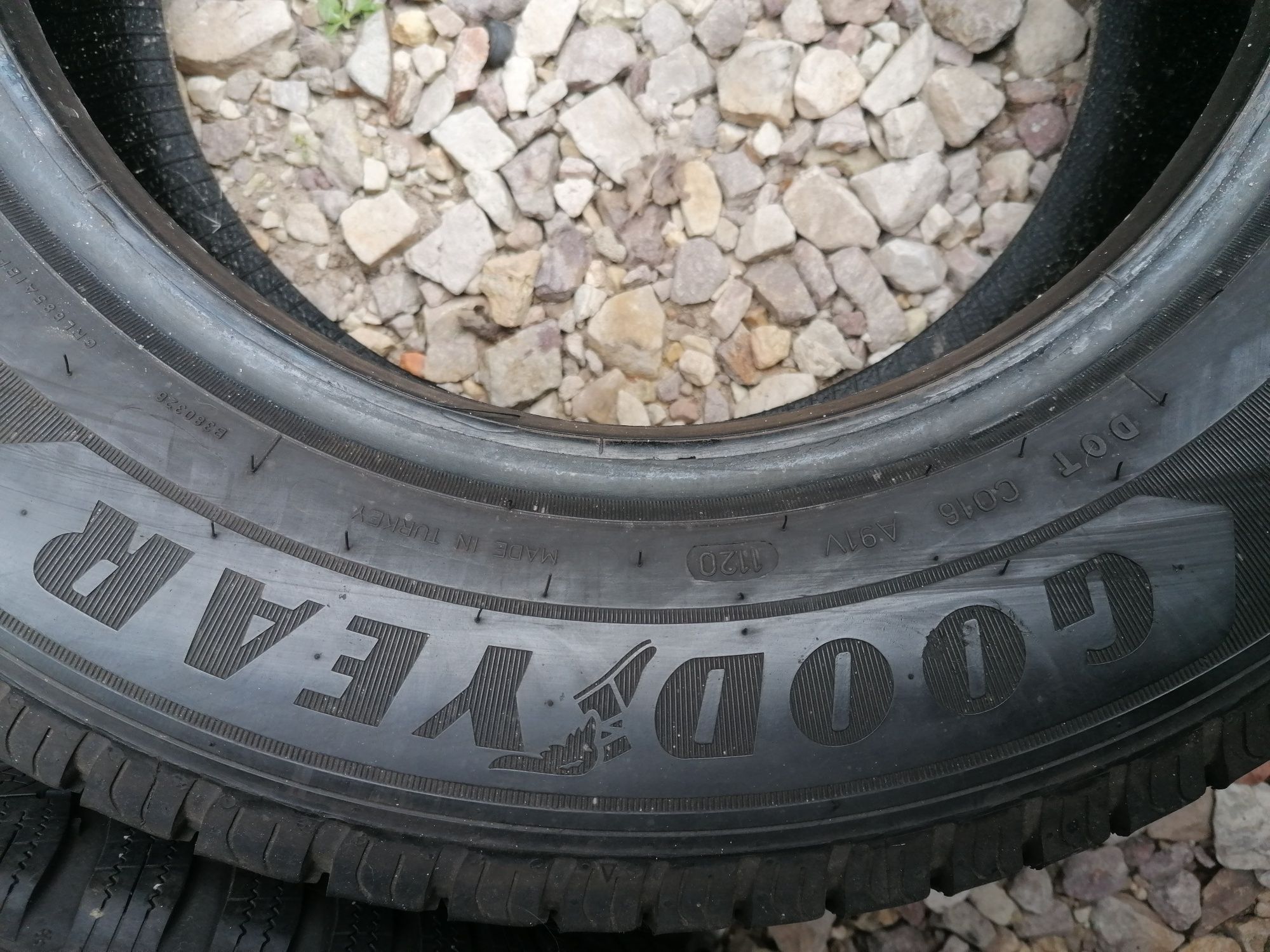 215/65/15 C Goodyear