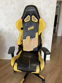 геймерское кресло dxracer