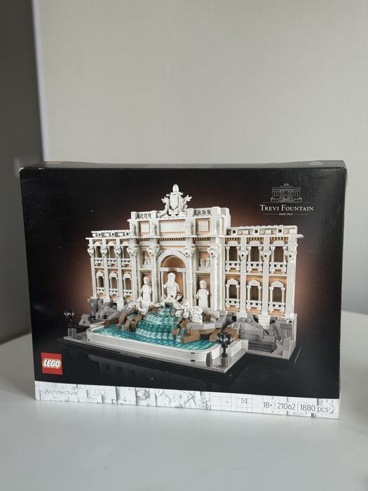 Конструктор LEGO Architecture Фонтан Треві