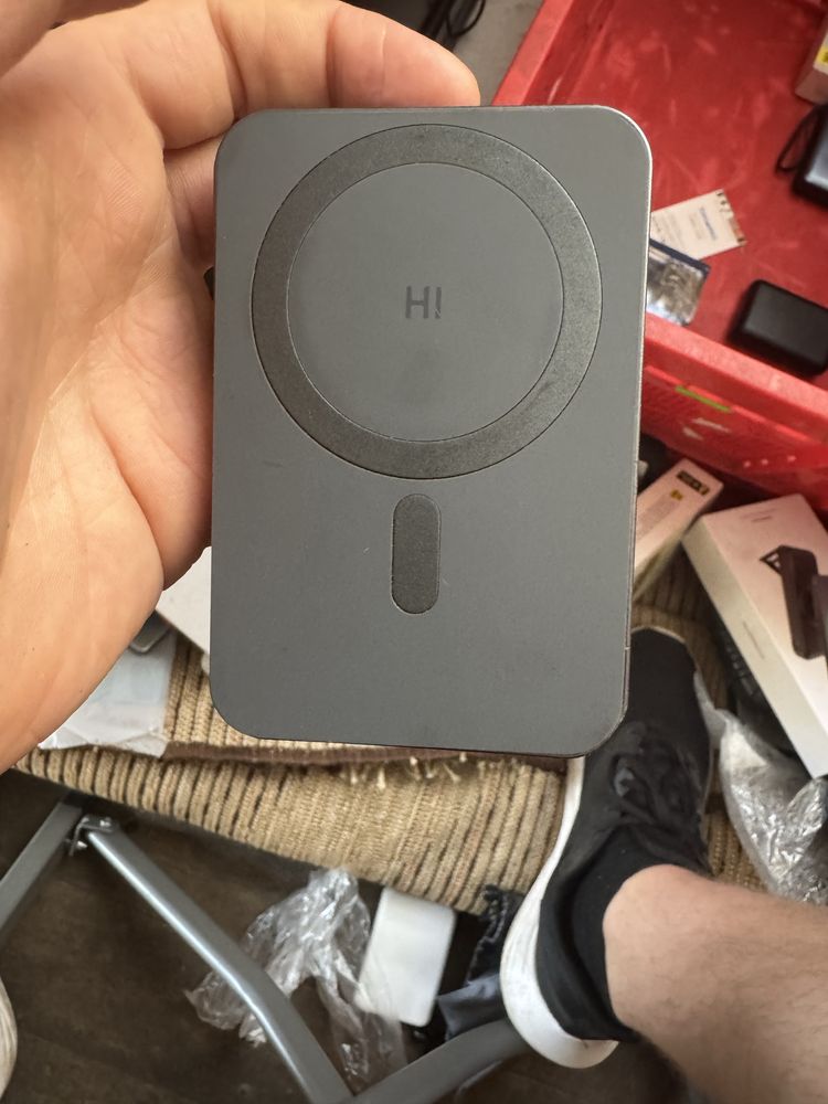 HINOVO Power Bank 10000mAh Metalowy Magnetyczny PD 20W 15W