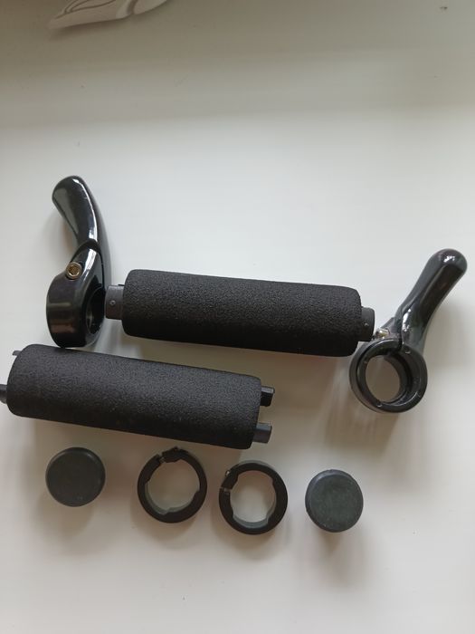 Продам велосипедні гріпси..