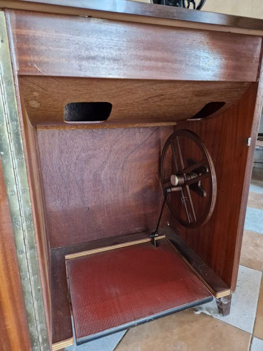 Máquina de costura Singer