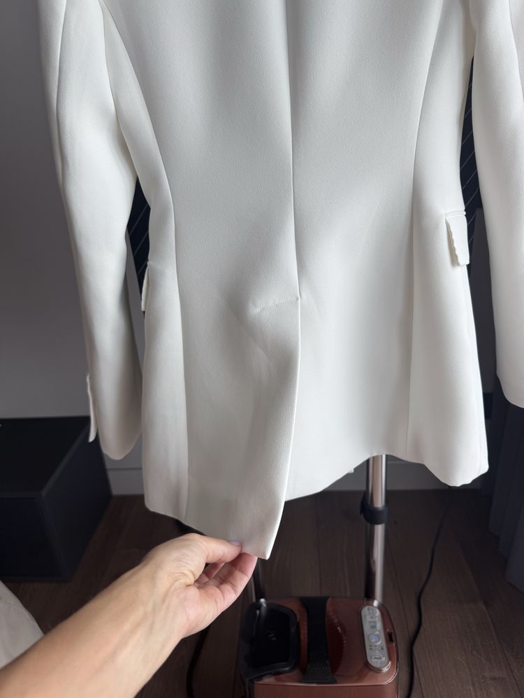 Дуже стильний піджак Zara XS