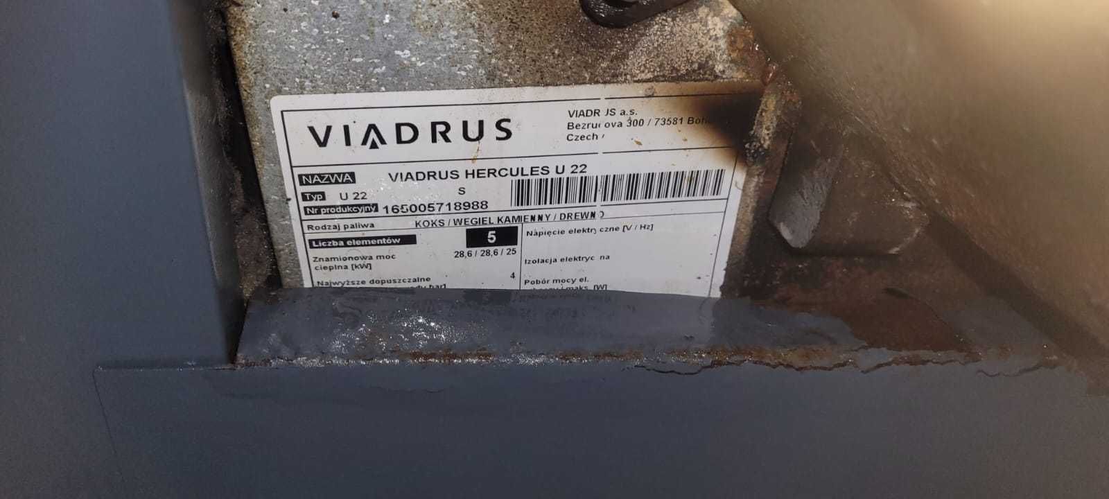 Kocioł żeliwny Viadrus U22 30 kW – solidny piec na węgiel/drewno