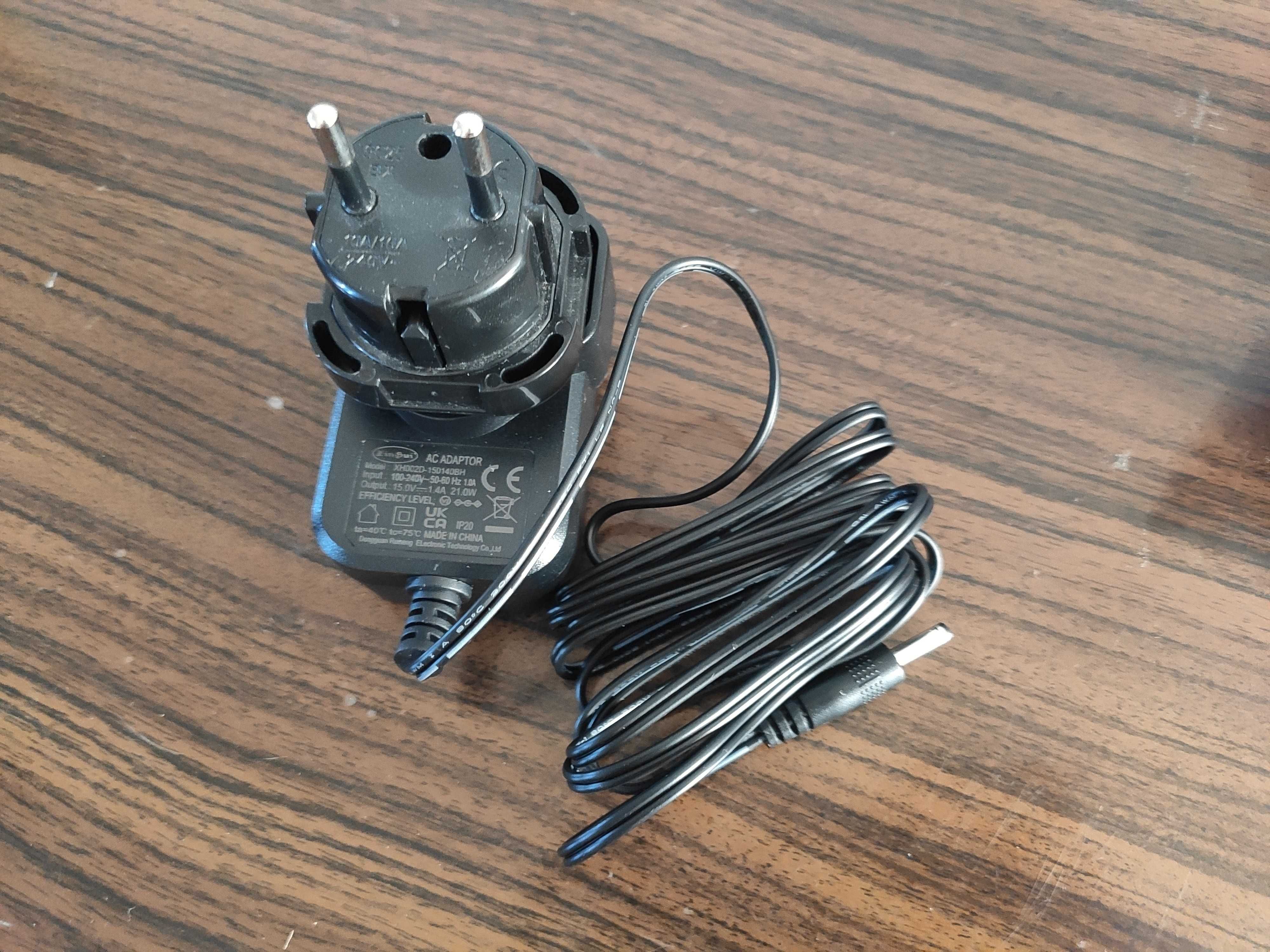 Zasilacz ładowarka 21W 15V 1.4A AC/DC 3,5 x 1,4  do Amazo Echo Fire