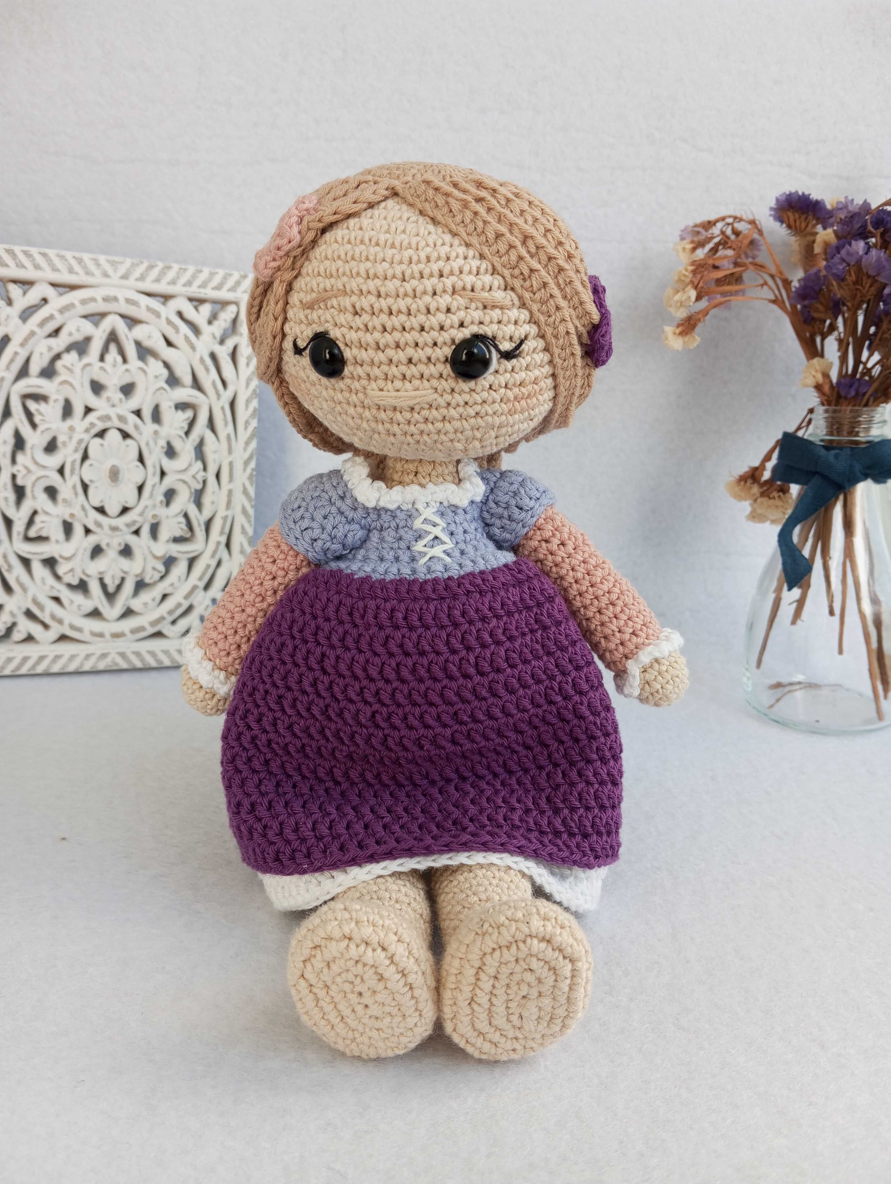 Boneca Rapunzel em croché