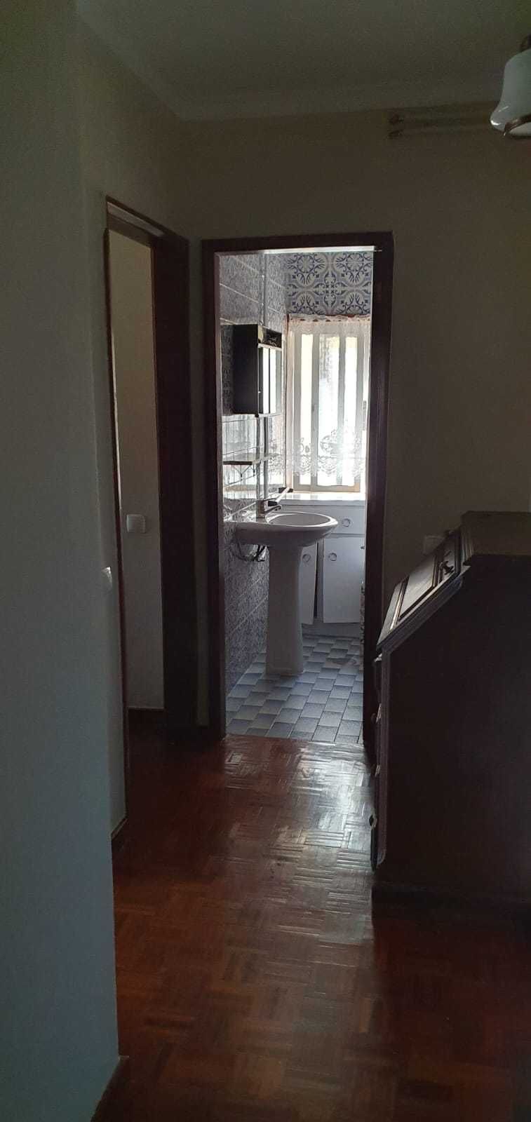 Arrenda-se Magnífico Apartamento  T4 em Chaves,