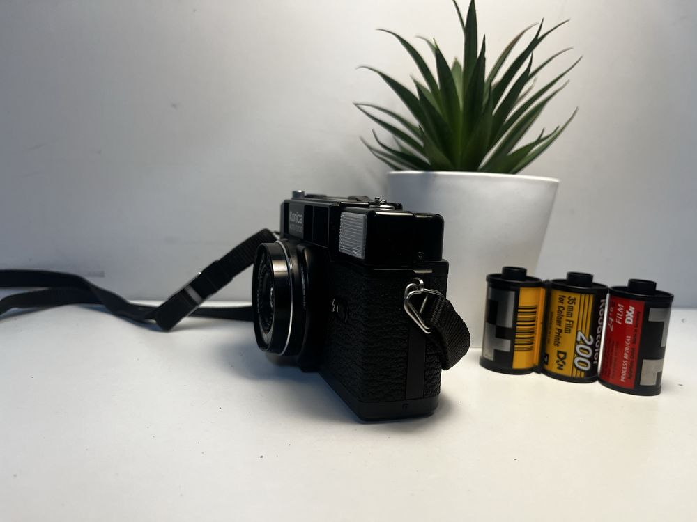 Konica C35 AF2  38mm f2,8 - aparat analogowy, zadbany, z kolekcji