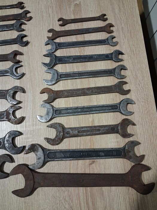 Klucze rolnicze z PRL płaskie