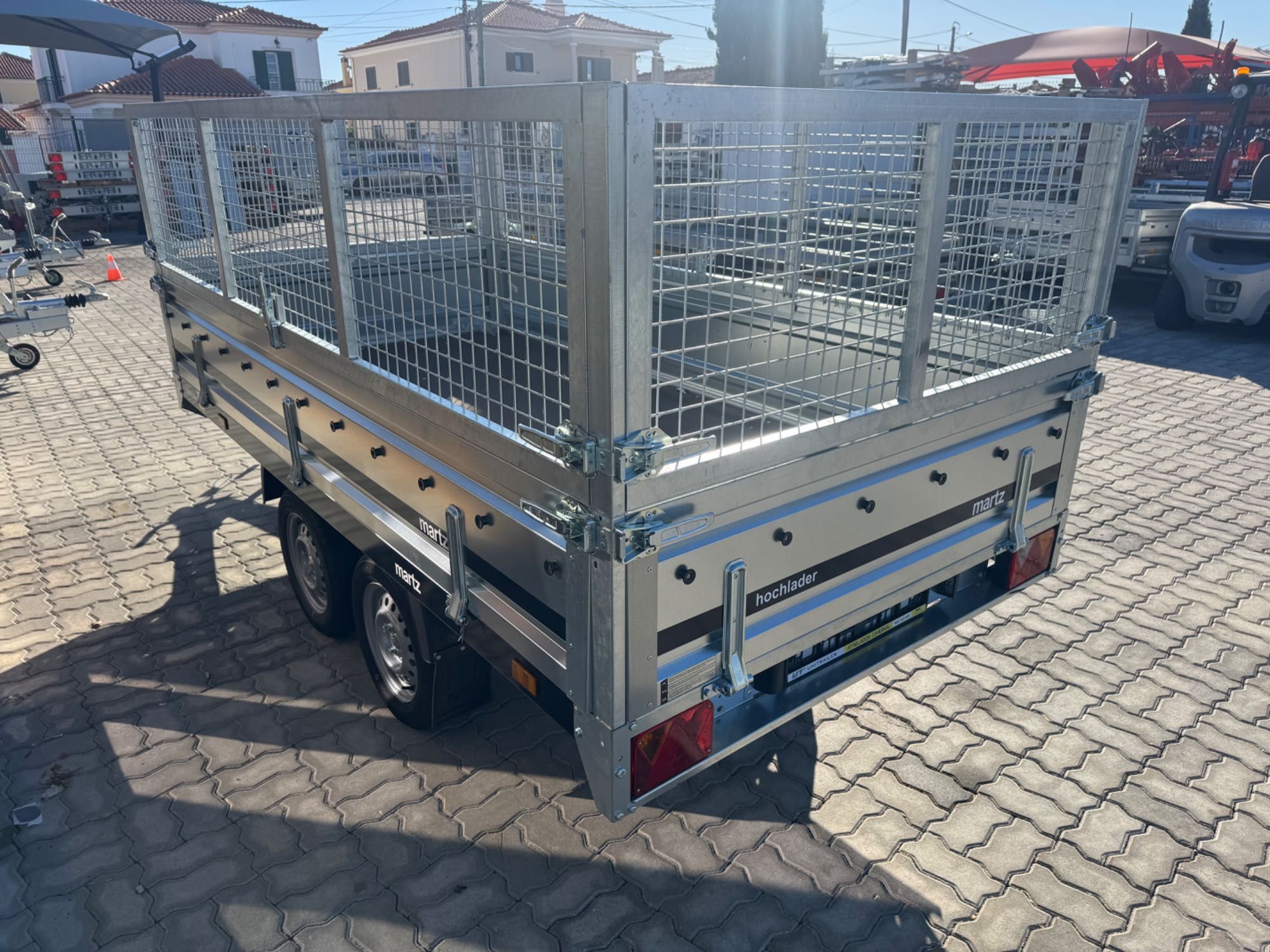 Atrelado Martz Hochlader 300/2 + Grades Laterais