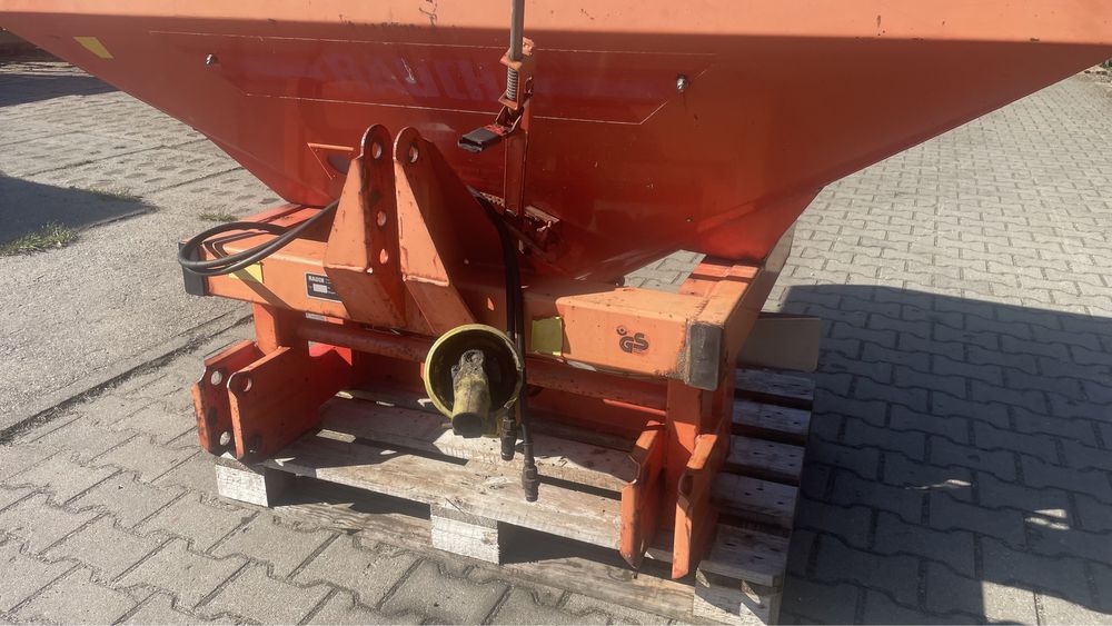 Rozsiewacz nawozu Rauch ZSB 900 nie kuhn amazone