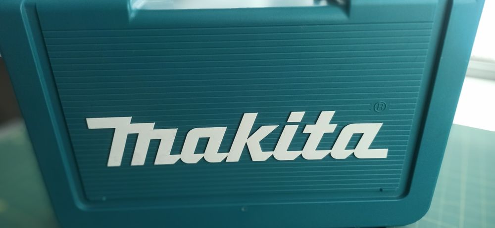 Акумуляторний шуруповерт  Makita DF012DSE