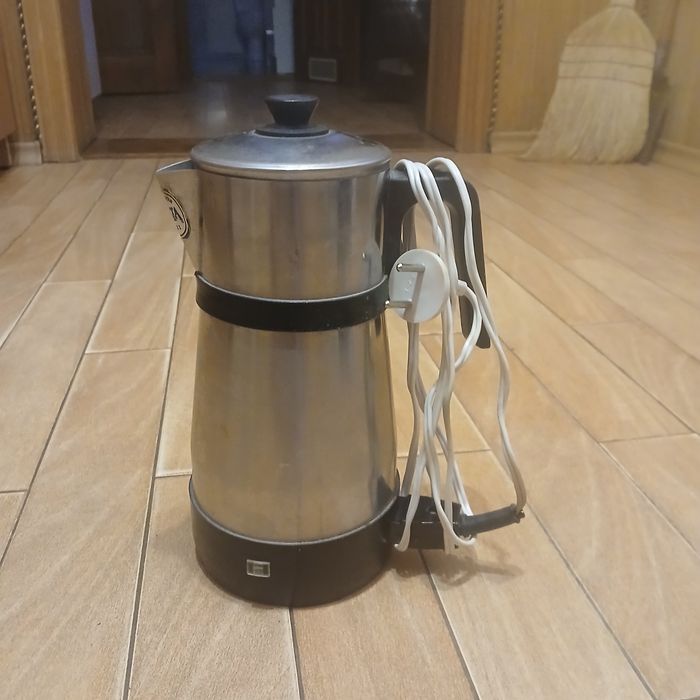 Продам  кавоварки і турку.