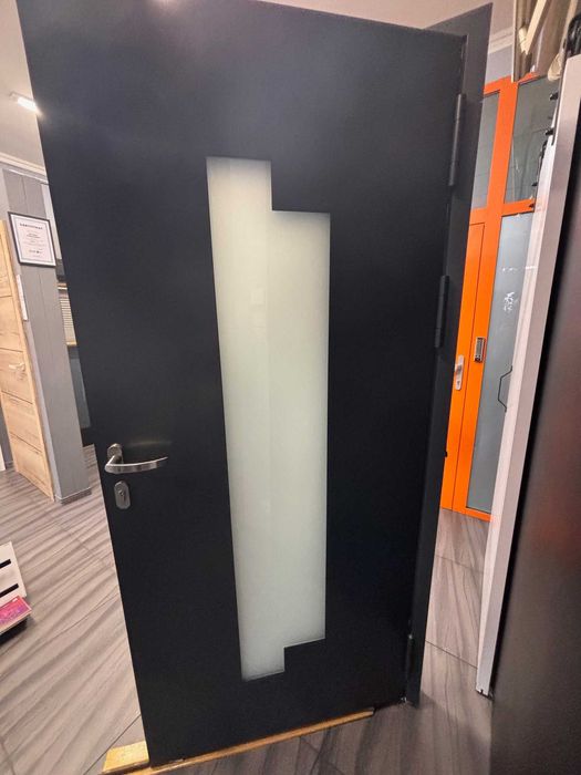 Drzwi zewnętrzne aluminium nakładki