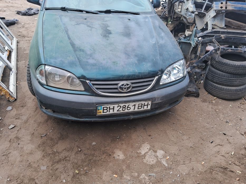 Toyota Avensis T22