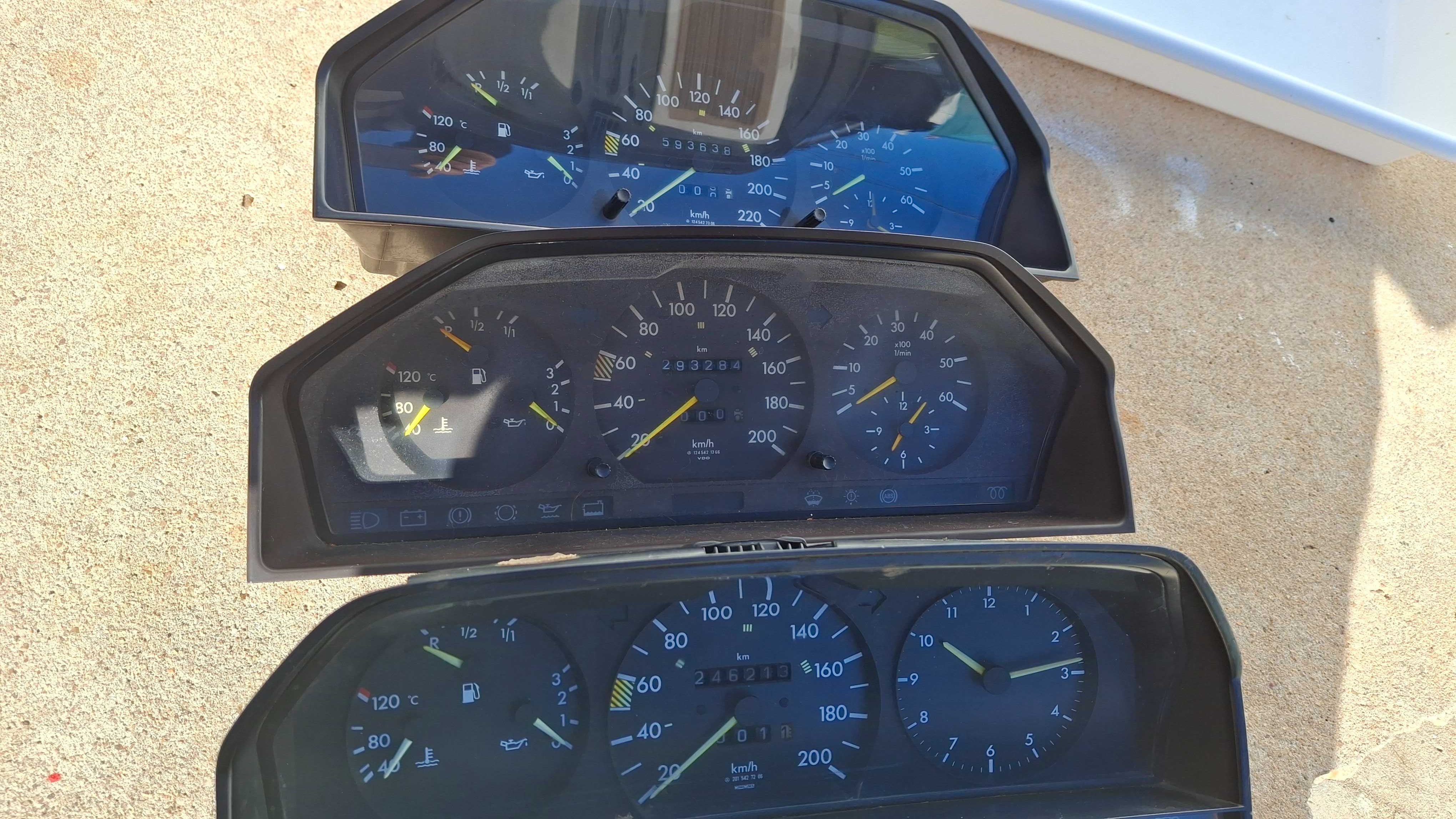 Vendo quadrante ou c kilometro 300D e E 190 e comando da sofagem 300 D