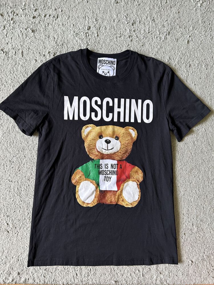 Футболка moschino