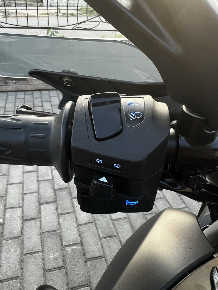 Новий мотоцикл BAJAJ DOMINAR 400 UG, 2024