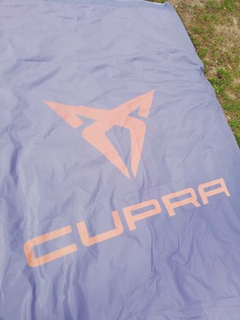 Flaga baner reklama Cupra dla fana marki
