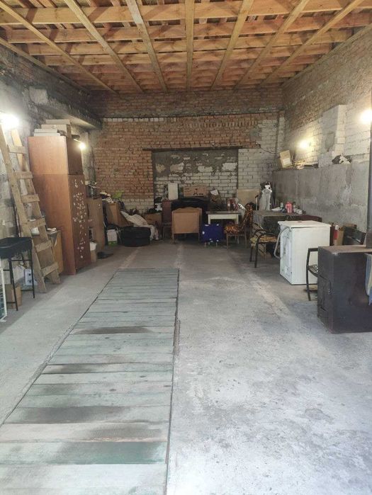 Продається гараж у м. Вишгород, ГК "Ветеран" з земельною ділянкою