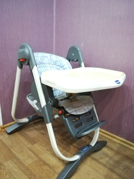 Детское кресло для кормления Chicco polly magik