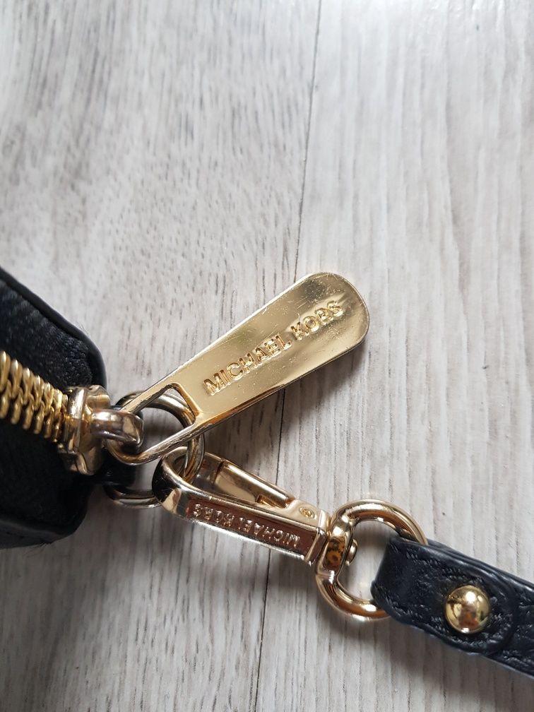 Portfel Michael Kors z uchwytem do ręki