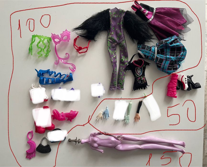 Монстер Хай  запчастини, аксесуари, одяг .