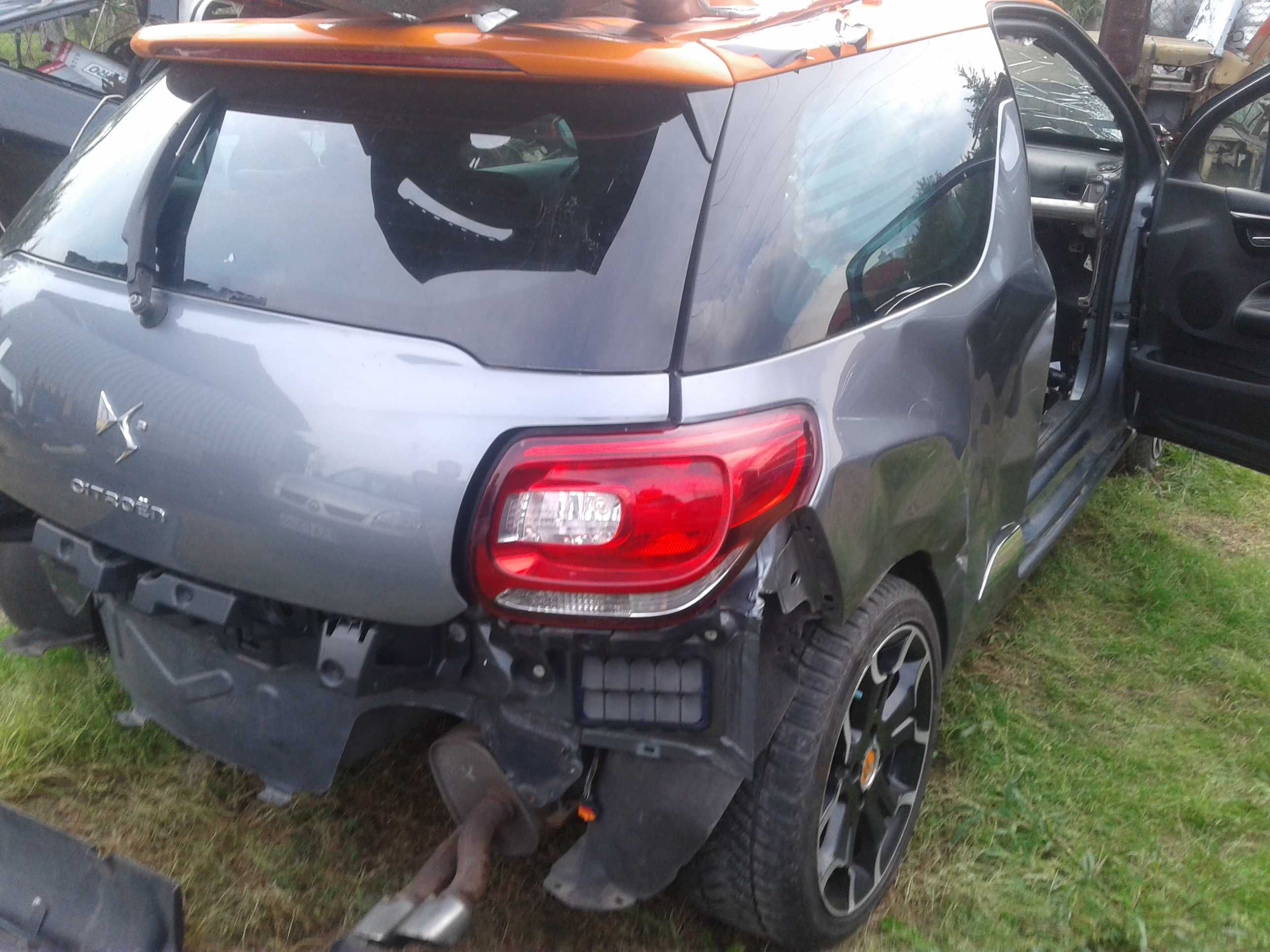 Citroen DS3 1.6 THP 2012r 3D szyba szyby z drzwi Prawa Lewa
