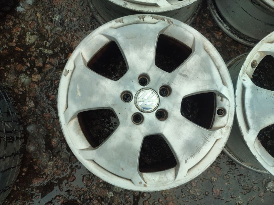 Диски R17 5x112 ET 56 Audi A3 A4 A6 VW Skoda Seat 8P0601025C титани