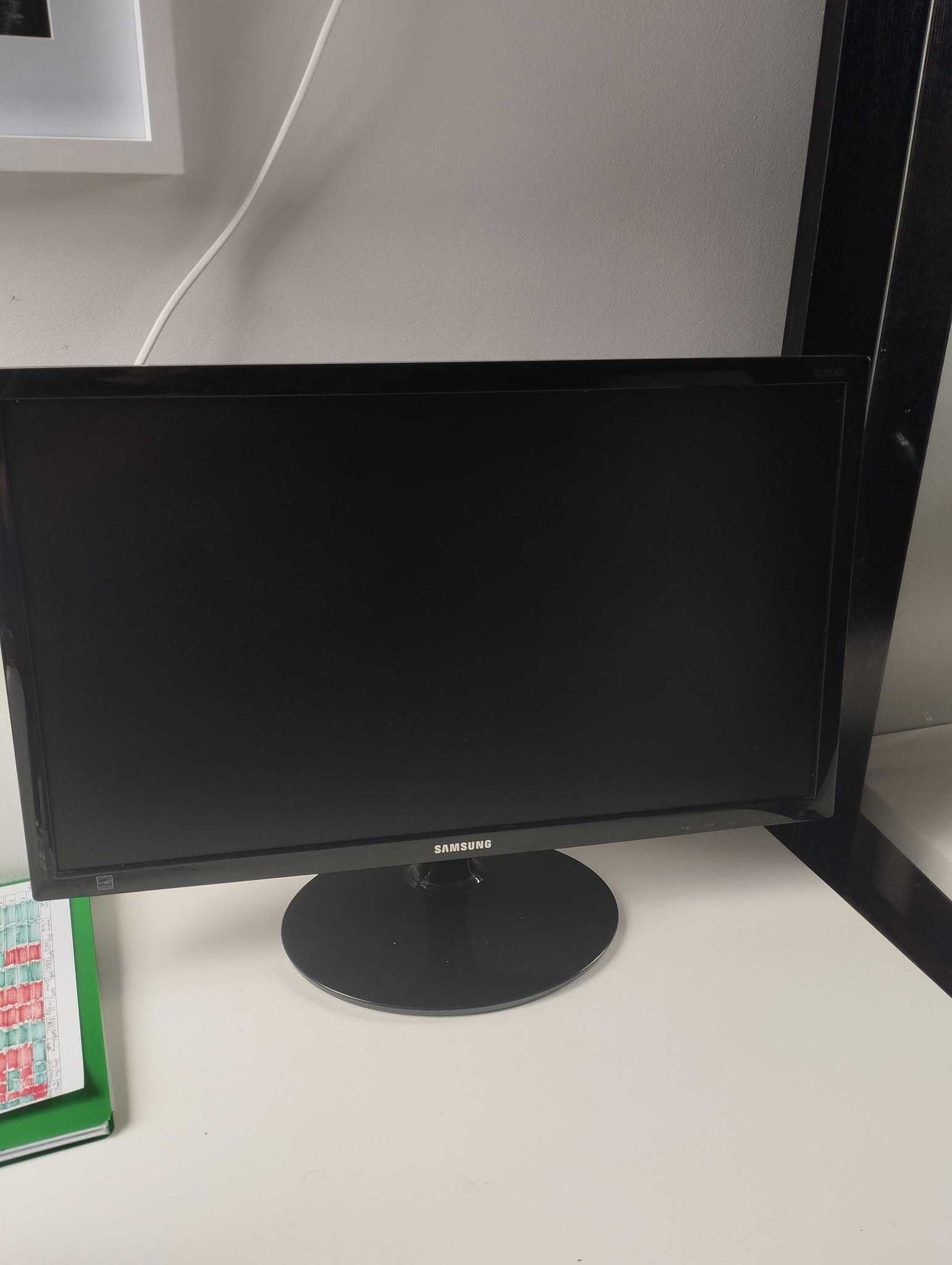 Monitor Samsung Cienki 24" Full HD 1920x1080 HDMI, VGA