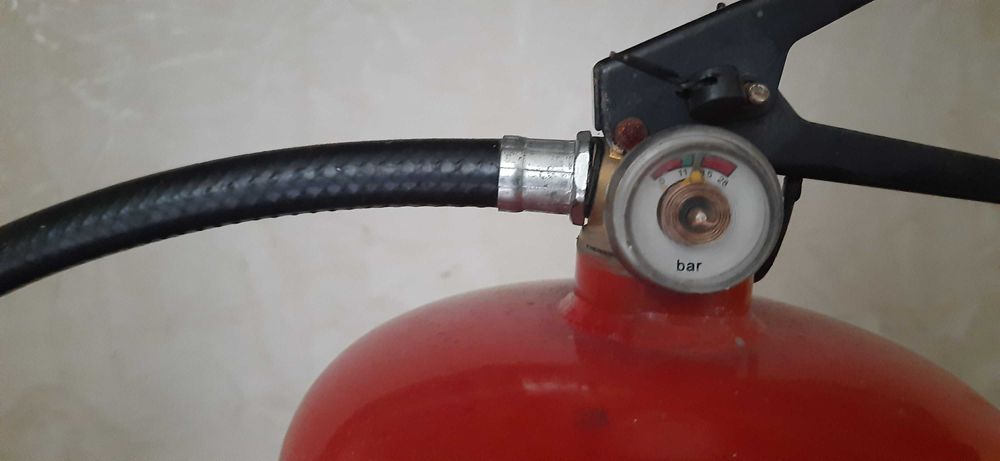 Вогнегасник  порошковий