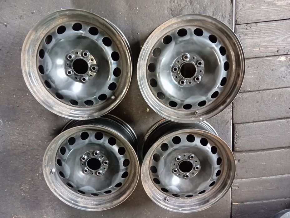 Felgi 7.5Jx17 ET34 BMW X1 E90 E91 Oryginalne Czujniki !