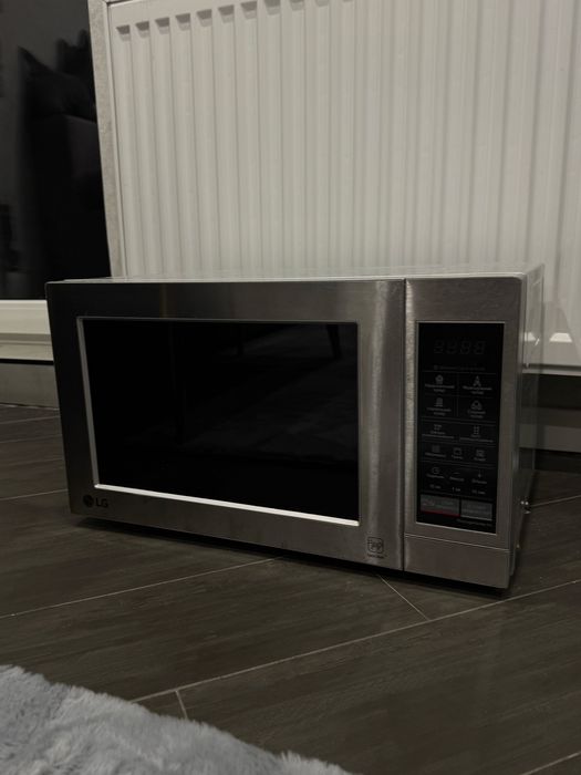 Микроволновая печь LG MH-6044V Нержавеющая сталь