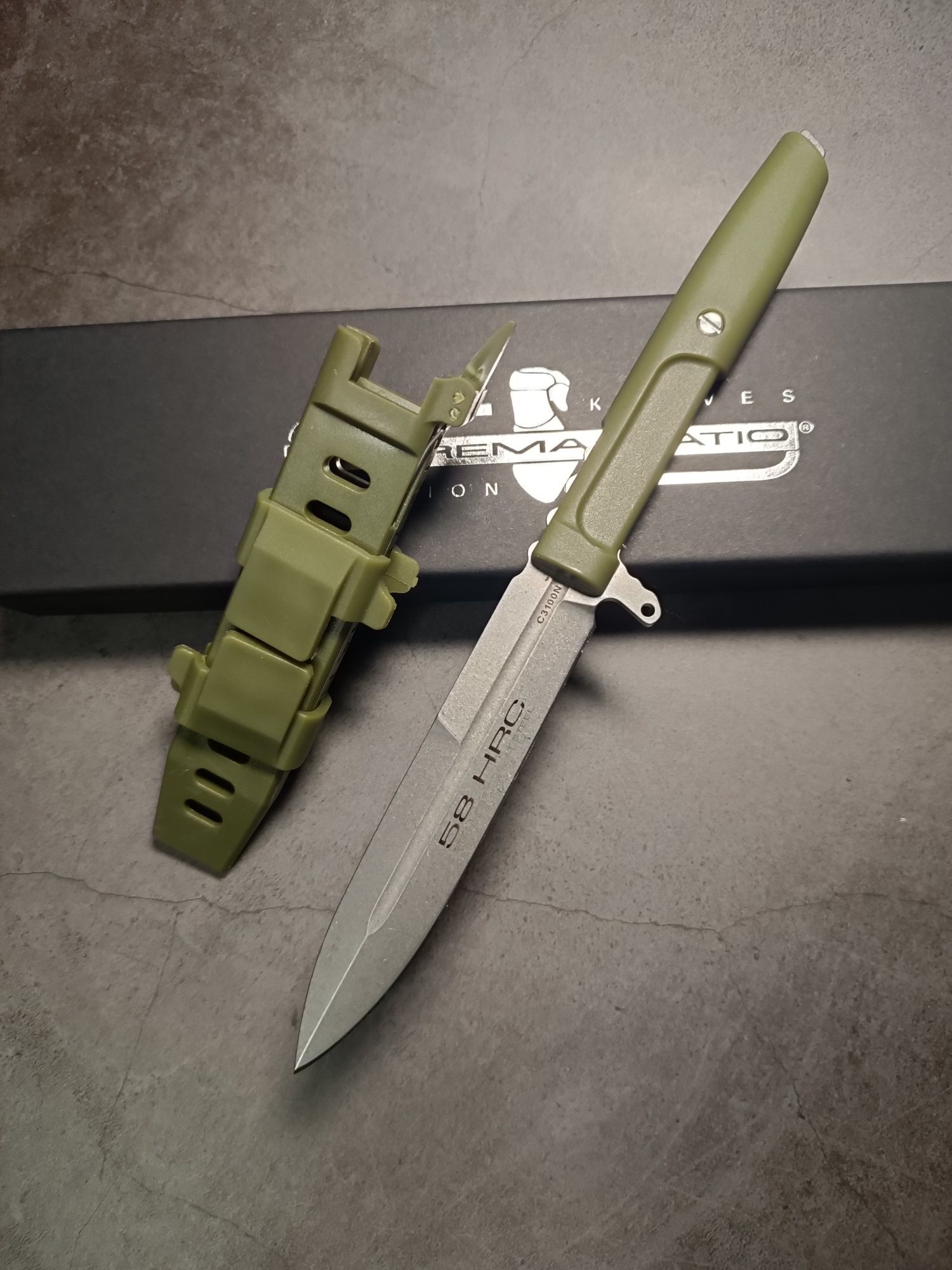 Нож Extrema Ratio knives division "Реквием" Олива