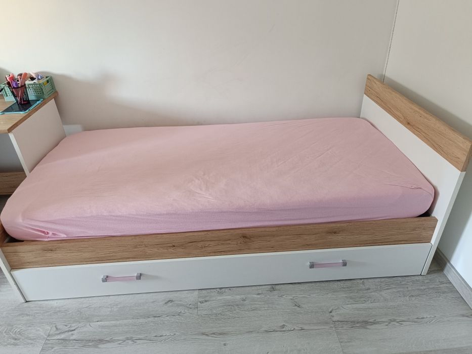 Zestaw mebli dla dziewczynki