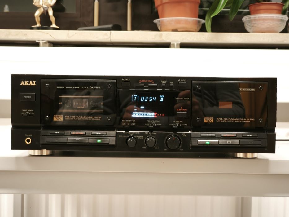 Касетна дека Akai GX-W45 ! Вага 6 кг ! Зроблено в Японії !