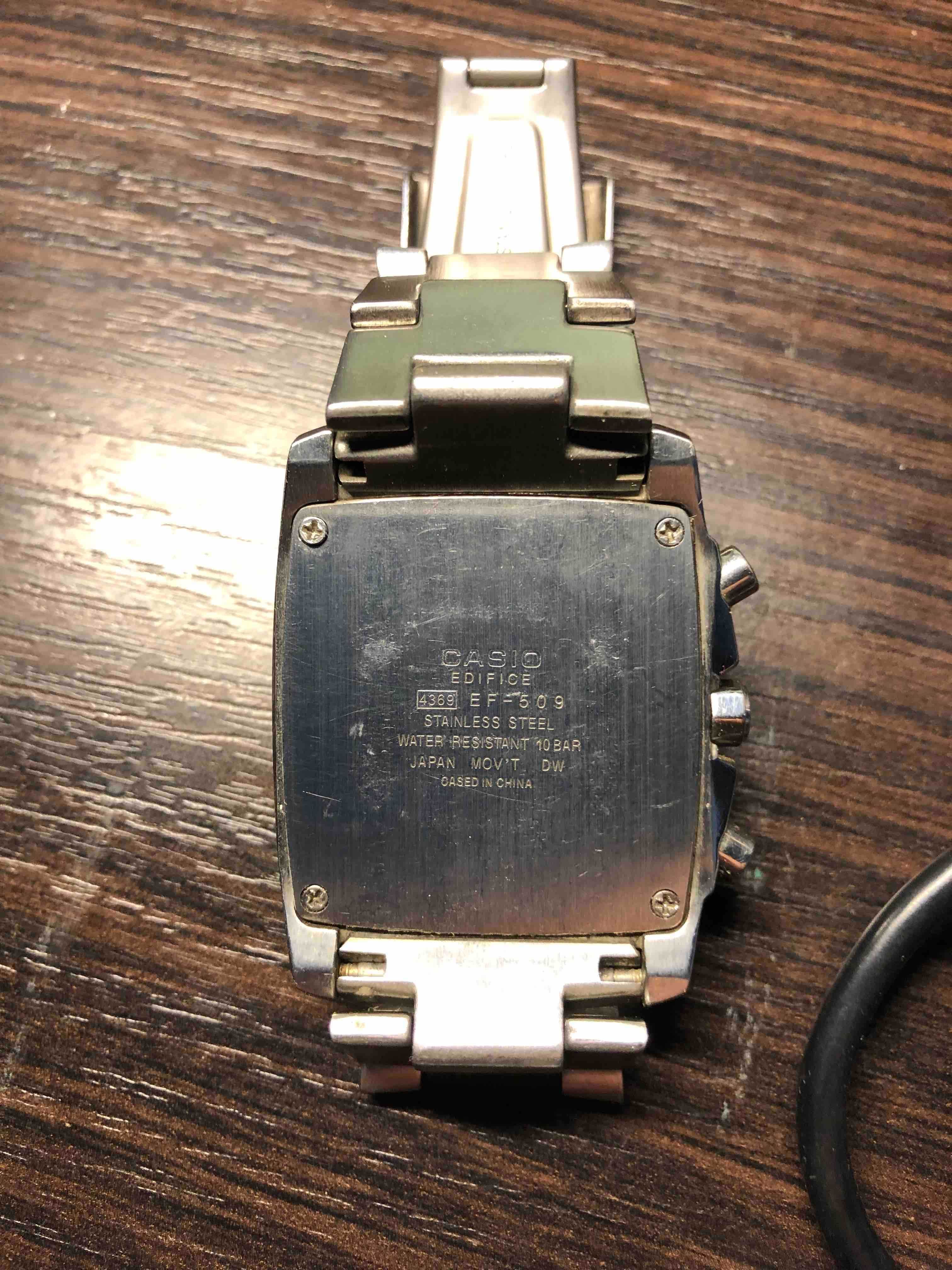 Годинник CASIO EF-509