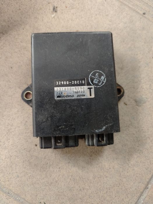 Moduł zapłonowy CDI Suzuki GSXF 750 600 części 89-97 stacyjka cewki ka