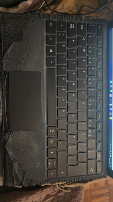 Surface Pro 6 | i5 8GB 128GB | Teclado + Caneta + Hub USB/HDMI