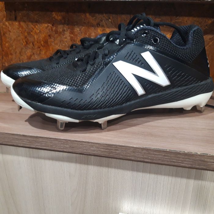 Бутсы детские NB