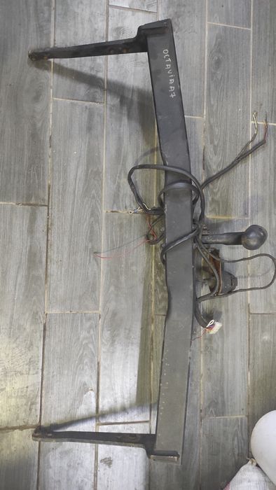 Продам фаркоп Шкода А7