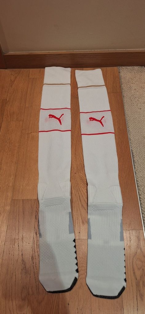 Getry Piłkarskie Puma x Arsenal