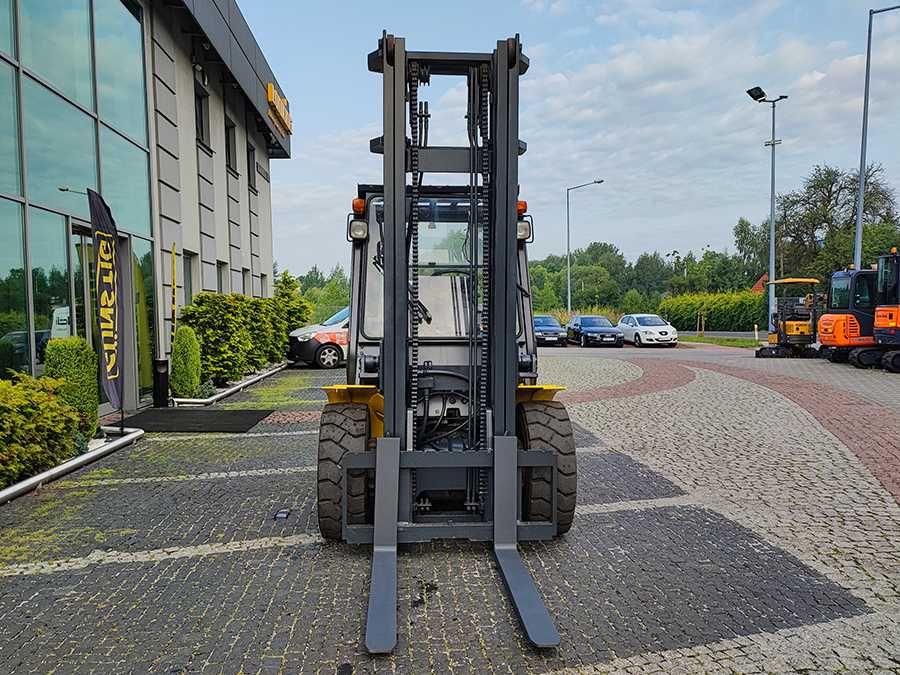 Wózek widłowy Komatsu FG40T-7 LPG duplex 4,5 m 4000kg KABINA