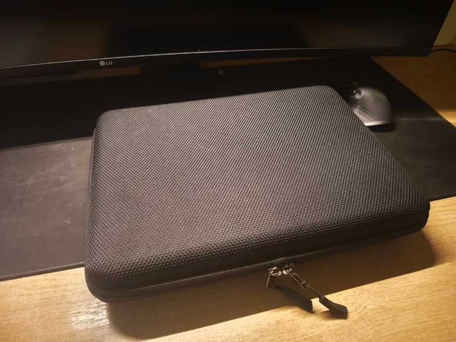 Yoga Slim 7i 14ILL10 Intel Core Ultra 5 226V Arc130V OLED 2,8K 120Hz