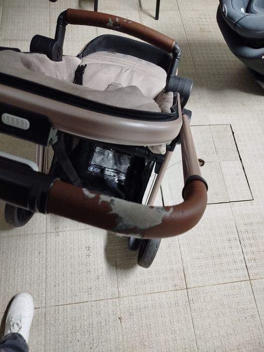 Carrinho Ovo com isofix da Chicco