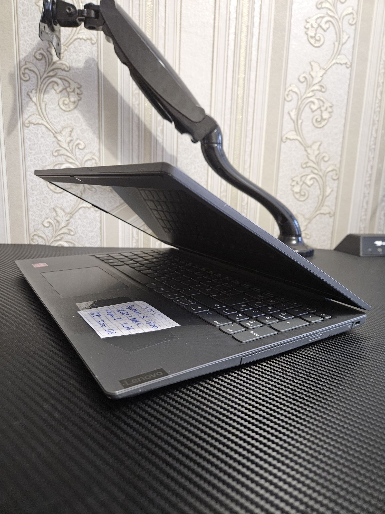 Lenovo 15.6" IPS Ryzen 5 3500U | 8gb DDR4 | Vega 8 | 500gb ssd, №1