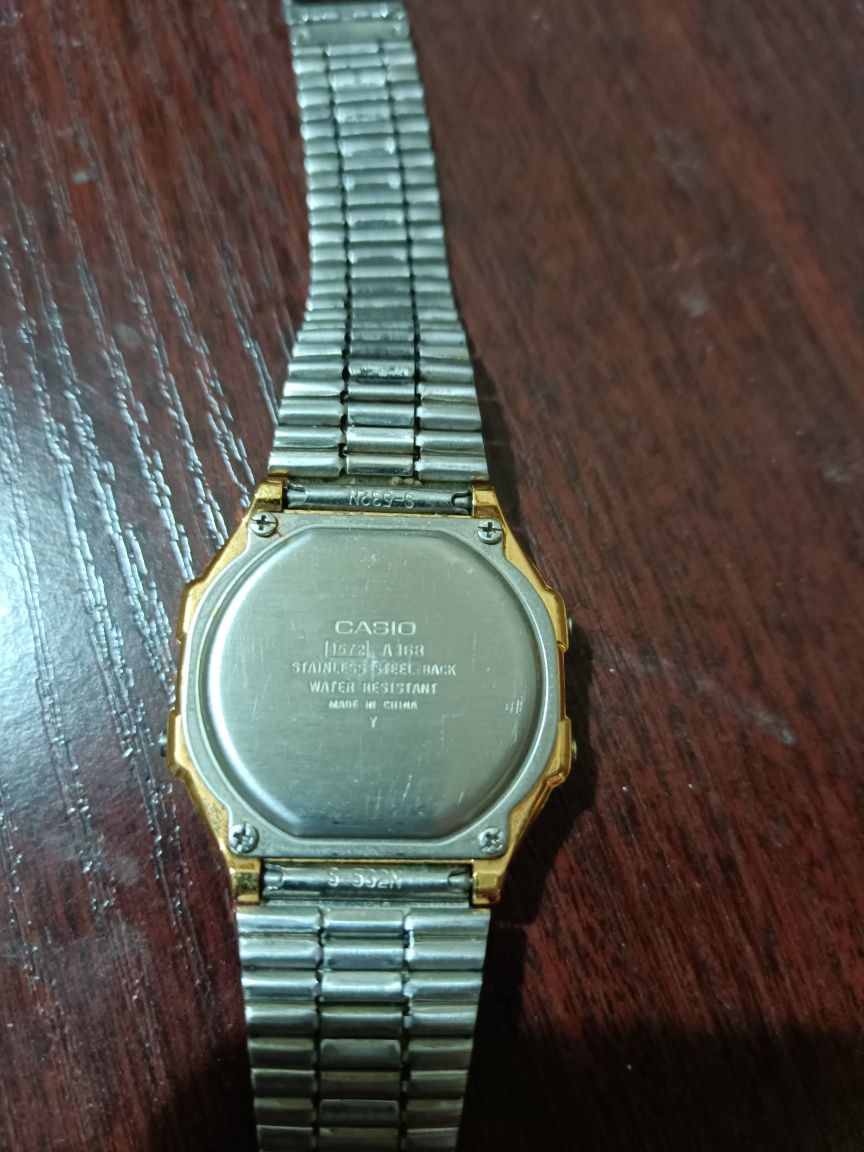 Годинник Casio в доброму стані